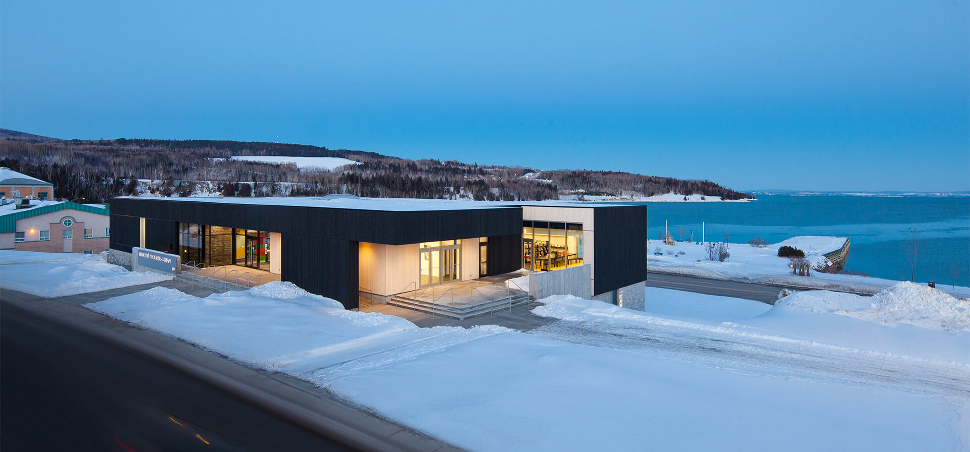 Laure-Conan library and city hall in La Malbaie - Circum Architecture