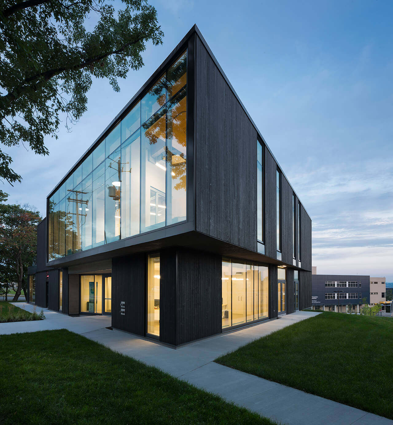 CERFO-CIMMI pavilion - Circum Architecture