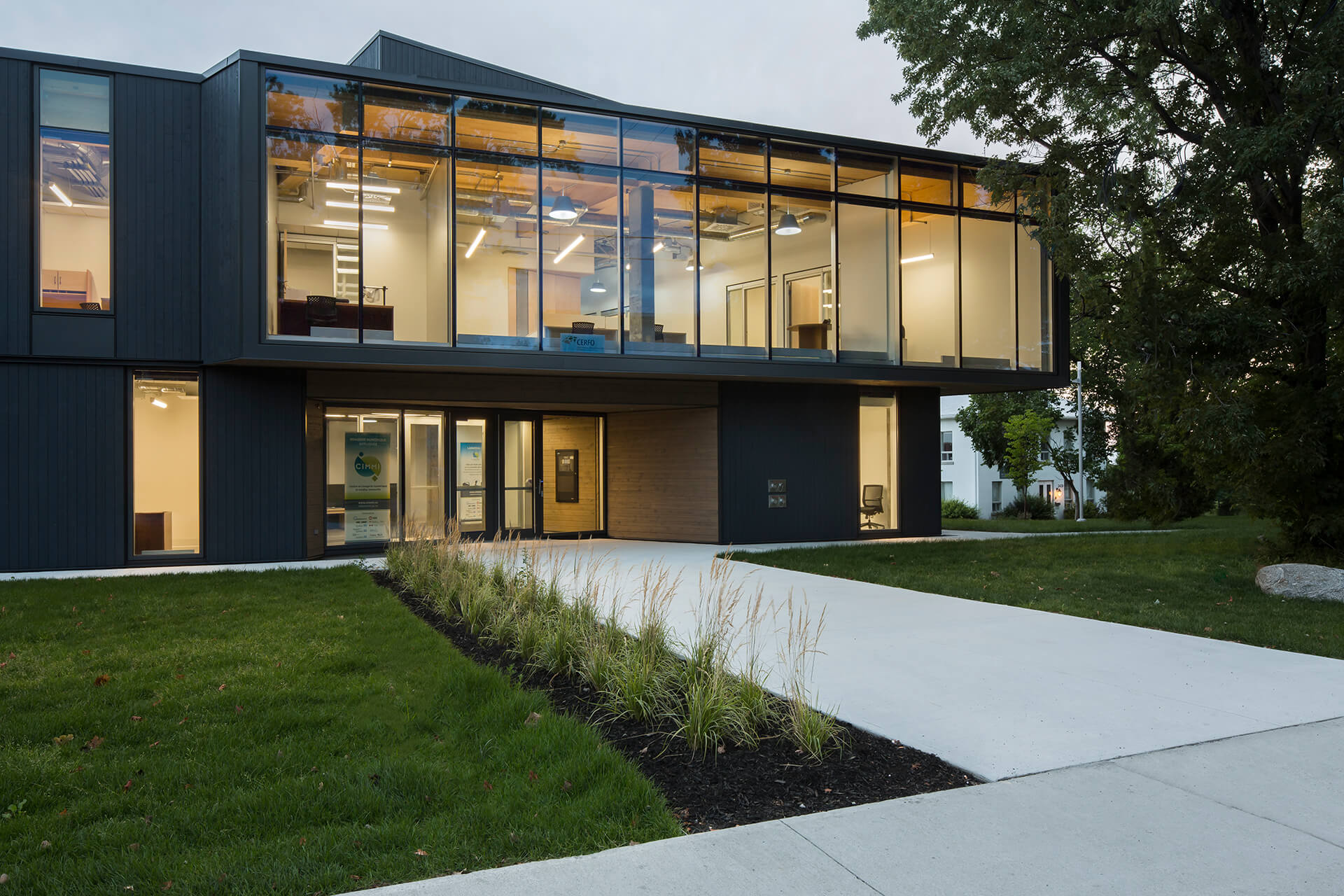 CERFO-CIMMI pavilion - Circum Architecture