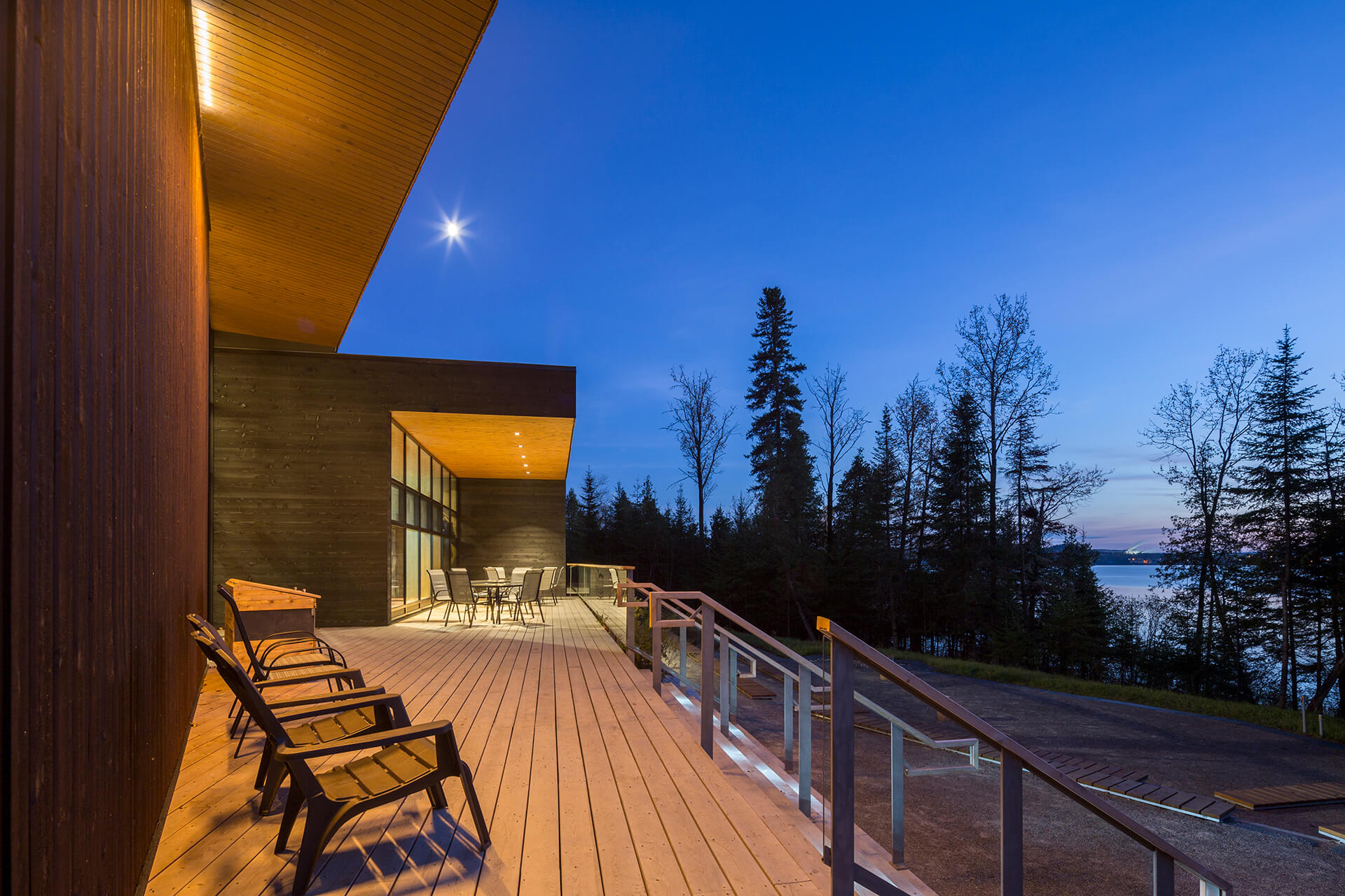 Parc National du Lac Témiscouata discovery and visitors centre - Circum Architecture